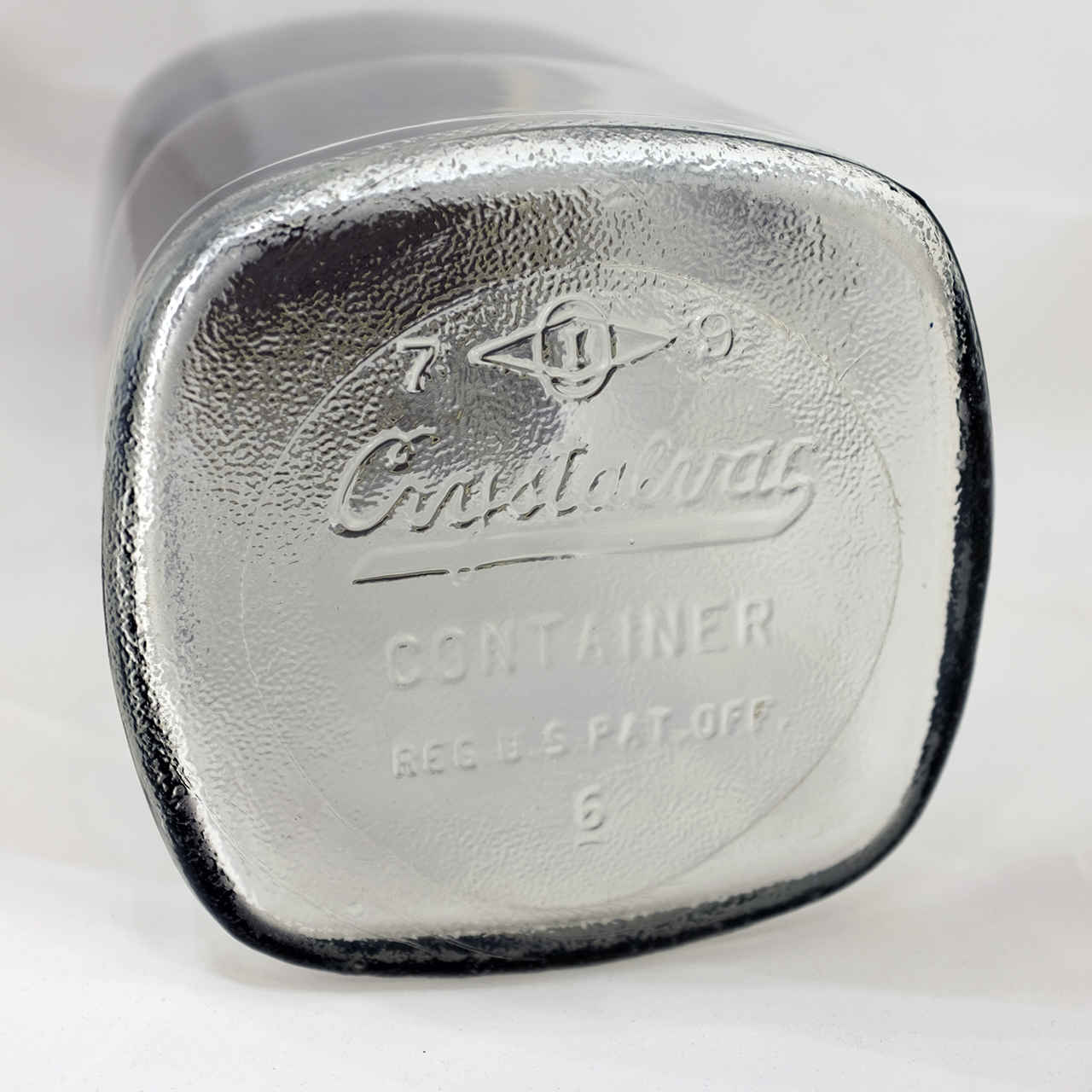 Large Crystalvac jar base (Owens-Illinois mark)