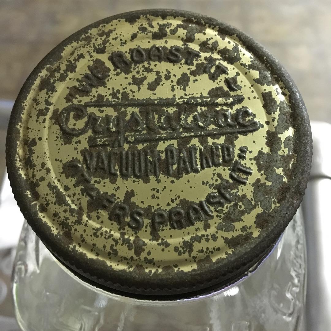 Crystalvac metal jar lid — embossed slogan