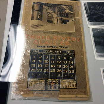 Reference — Three Rivers Glass Co. large promotional wall calendar, April 2017 glass show