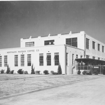 Hoffmann-Hayman Coffee Co. factory, 1932 — setting for employee snapshots